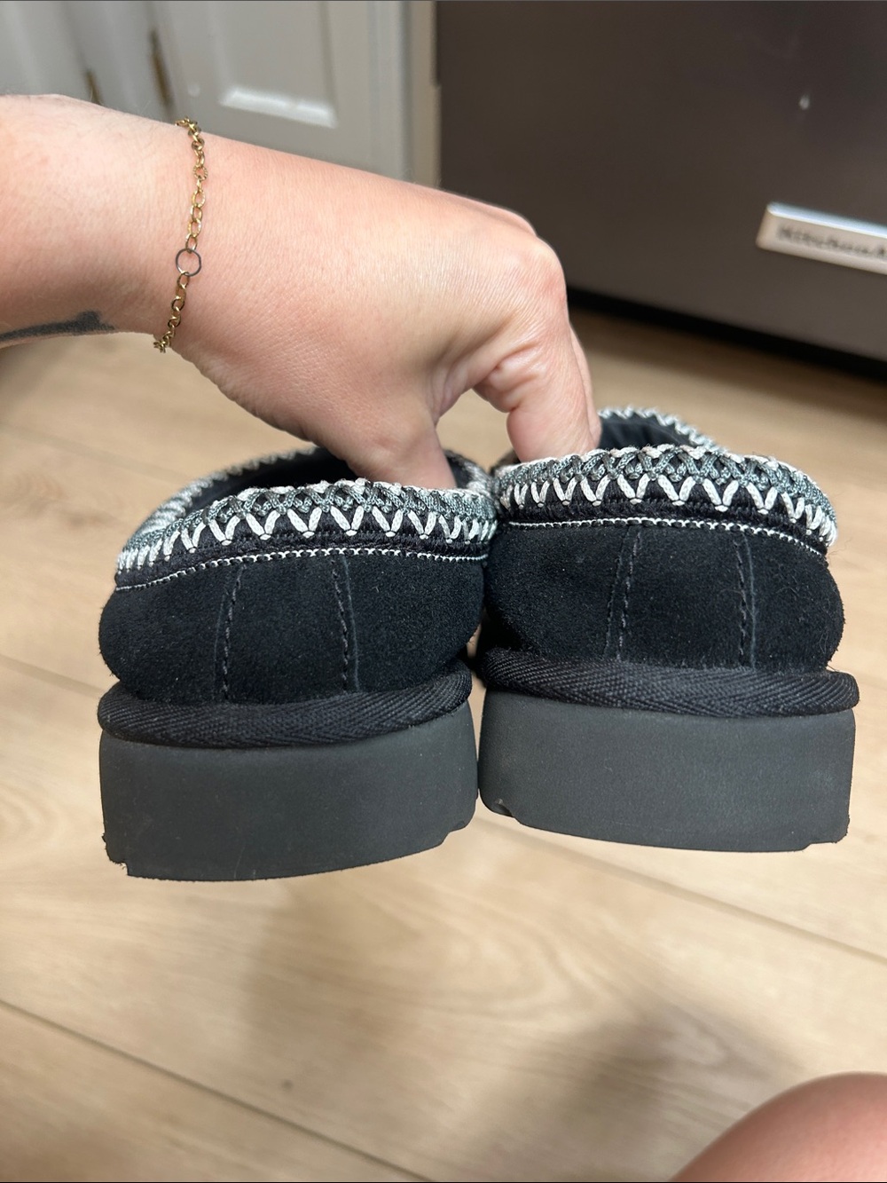 Women’s Ugg Tasman II Size 7 - Picture 8 of 15